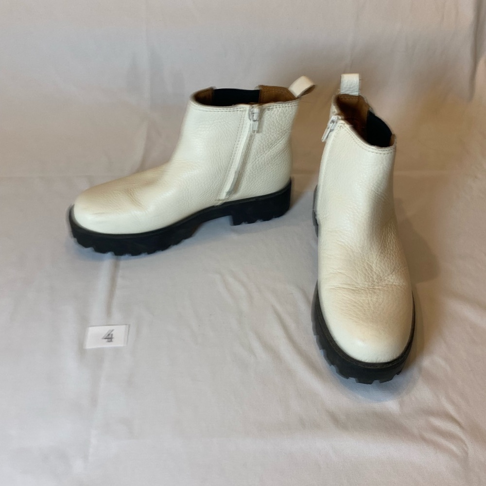 zodiac cream/white lug sole ankle boots - Picture 2 of 3